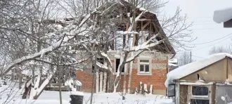 Нежилое здание, площадь: 41,2 кв.м., кадастровый номер: 35:25:0000000:1032 и земельный участок, площадь: 1 437 кв.м., категория земель: Земли сельскохозяйственного назначения, разрешенное использование: Для ведения садоводства, кадастровый номер: 35:25:0505017:7, Адрес (местоположение): Вологодская…