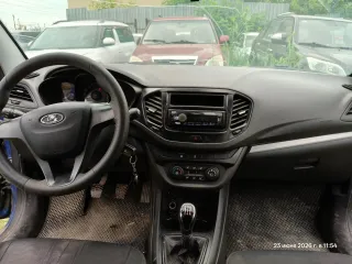 Lada Vesta 2021 года, VIN: XTAGFK110NY618796. Автомобиль находится в залоге у АО «Кредит Европа Банк (Россия)», на имущество наложены ограничения в виде запрета на регистрационные действия. Недостатки: трещина на лобовом стекле, следы коррозии на кузове. Транспортное средство находится на стоянке у…