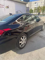Genesis G80, 2017 года, 245 лс, 152 211 км, полный привод, АКПП еще Автомобиль Genesis G80, 2017 года выпуска, номер двигателя G4KL HA975264, VIN XWEGN411DH0000409, показания одометра: 152 211 км