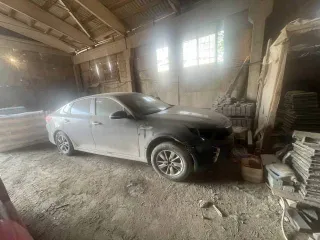 Kia Optima 2016 года, 141 лс, 180000 км, АКПП, идентификационный номер (VIN): 5XXGT4L32GG092403, государственный номер Х757ОС790. АВТОМОБИЛЬ НЕ НА ХОДУ. Отсутствует коробка передачи, двигатель, фары.
