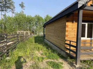 Дом 141,2 кв.м. и земельный участок 663 кв.м. в Иркутской обл. Дом, площадью: 141,2 кв.м., с кадастровым номером: 38:36:000016:3227, расположенный на земельном участке, площадью: 663 кв.м., с кадастровым номером: 38:36:000016:3081. Адрес: Российская Федерация, Иркутская область, м.р-н. Иркутский…