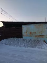 Земельный участок, площадь 100 кв.м., кадастровый (условный) номер: 38:16:000009:237 и 
Павильон, площадь 24.6 кв.м., назначение: нежилое, кадастровый (условный) номер: 38:16:000009:576