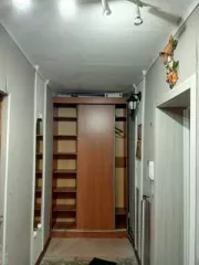 Двухкомнатная квартира, назначение – жилое, общей площадью 49,5 м2, кадастровый номер: 33:13:020102:382 
Расположенная по адресу: Владимирская область, рн. Петушинский, г. Костерево, ул. Красная, д. 6а, кв. 34
Является предметом залога ПАО "Сбербанк" Зарегистрированные лица - отсутствуют В…