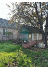 Доли дома и участков, 38.2 кв.м, 567 кв.м, Краснодарский край, Тихорецк 1/4 доля дома и 1/4 доля земельного участка в Краснодарском крае еще 1/4 доля дома и 1/4 доля земельного участка в Краснодарском крае еще 1/4 доля в праве на жилой дом, площадь: 38,2кв.м., кадастровый номер: 23:32:0503008:820 и…