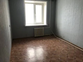 Двухкомнатная квартира 45,9 кв.м в состоянии «требует косметического ремонта» по адресу: Республика Башкортостан, Мелеузовский район, г. Мелеуз, ул. Ленина, д. 133, кв. 131. Кадастровый номер: 02:68:010502:3809. Имущество является предметом залога ПАО Сбербанк. Имеется задолженность по коммунальным…