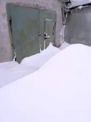 Гараж 21,7 кв.м., Магаданская область, п. Дукат. Нежилое здание (Гараж), кадастровый (условный) номер: 49:02:020601:103, адрес (местонахождение): Россия, Магаданская область, р-н Омсукчанский, п. Дукат, дом гараж 57, в районе складов РОЗОП, площадь 21.7 кв.м.