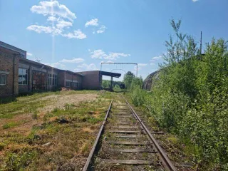 Нежилое здание 1219.6 кв. м и земельный участок в Амурской области. Здание, кадастровый номер 28:22:010633:52, расположено по адресу: Амурская область, Селемджинский район, пгт. Февральск, ул. Железнодорожная, 3а, общей площадью 1 219,6 кв. м. Земельный участок, кадастровый номер 28:22:010633:53…