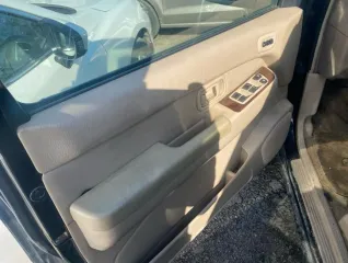 Nissan Pathfinder 2001 года, универсал, черный цвет, VIN JN8DR09Y91W610630.