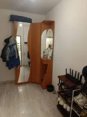 Квартира в Ленинградской обл., 57,9 кв.м, 2 комн. Жилое помещение, расположенное по адресу: Ленинградская обл, Всеволожский р-н, гп Янино-1, мкр Янила Кантри, ул Тюльпанов, д 2, кв 56, кадастровый номер: 47:07:1039001:18060 (имеются аресты и ограничения, имущество находится в залоге АО…