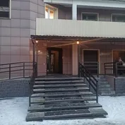 Индивидуальный жилой дом общей площадью 244,4 кв.м, этажей -3, кадастровый номер 42:09:0201003:1477 на земельном участке общей площадью 1508+/-8,66 кв.м, кадастровый номер 42:09:0201005:16, адрес объекта: Кемеровская область, Новокузнецкий район, с. Атаманово, ул. Центральная, д. 218.