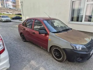 Lada Granta 2012 года, 87 лс, 303037 км транспортное средство ВАЗ (LADA) Granta, 2012 года выпуска, VIN: XTA219000C0081079.