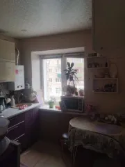 Квартира 42.3 кв.м 2 комн Пензенская область Квартира в Пензе, 42.3 кв.м, 2 комн. Квартира, состоящая из двух жилых комнат, с кадастровым номером 58:29:3004007:1053, площадью 42.3 кв.м., расположенная по адресу: Пензенская область, г. Пенза, ул. Калинина, д.97А, кв. 27