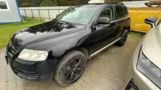 Volkswagen Touareg 2005 года выпуска. VIN: WVGZG77L85D072698.