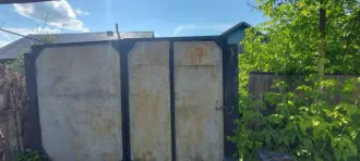 Здание 35,7 кв. м, Оренбургская область 1/4 доля дома в Оренбургской обл. еще 1/4 доля дома в Оренбургской обл. еще Здание (1/4 доля) Кадастровый номер земельного участка: 56:40:0101048:125, Адрес (местонахождение): Российская Федерация, Оренбургская область, м.о. Кувандыкский, г. Кувандык, ул…