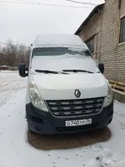 Renault Master 2017 года выпуска, автобус длиной от 5 до 8 м. Государственный номер О740ТР76, VIN: VF1MCF8CK49407843. Находится в Ярославле по адресу: Московский проспект, дом 1а.