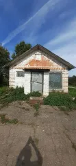 Нежилое здание 71,2 кв.м и земельный участок 155 кв.м Нижегородская область Продажа нежилого здания площадью 71,2 кв.м.,этажность - 1,назначение - нежилое, материал стен – кирпич,год постройки – 1975,кадастровый номер: 52:31:0010009:656 одновременно с земельным участком,площадью 155 кв.м.,категория…