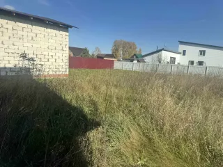 Дом 53.2 кв.м и участок 700 кв.м, Алтайский край Дом, площадью 53,2 кв.м., кадастровый № 22:33:040801:11348, и земельный участок, площадью 700 кв.м., кадастровый № 22:33:040801:10424, расположенные по адресу: Алтайский край, Первомайский район, посёлок Новый, улица Титова, дом 4. Имущество является…