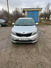 KIA Rio 2016 года выпуска, VIN: Z94CB41BBHR408969. В залоге у ПАО «Совкомбанк».
