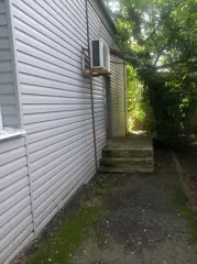 Помещение 28.1 кв.м, Ставропольский край, Туркменский район, село Летняя Ставка, улица Жижина, дом 8. Требуется текущий ремонт. Кадастровый номер здания: 26:09:042812:145. Общая площадь 28.1 кв.м, расположено на 1 этаже, номер 12. Назначение: помещение свободного назначения, за исключением почтовой…