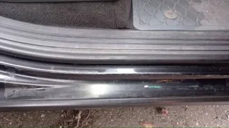 Volkswagen Touareg 2009 года, 240 л.с., пробег 226 545 км, полный привод, АКПП. Цвет черный, дизельный двигатель 3.0 л турбо. Имеются технические неисправности: повреждения ЛКП (сколы, царапины, сход лака), АКПП в аварийном состоянии (пинки, толчки, удары). Автомобиль на ходу. VIN…