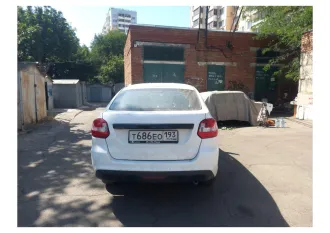 LADA Granta 2022 года выпуска, VIN: XTA219140P04650985. Цвет кузова белый, объем двигателя 1596 см³, тип кузова: легковой комби (хэтчбек). Автомобиль на ходу, однако требует комплексного ремонта: неисправен кондиционер; из‑за износа задних тормозных барабанов и колодок не функционирует стояночный…