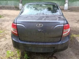 Автомобиль LADA Granta 2017 года выпуска. VIN: XТА219010J0504972. Модель: GRANTA. Объем двигателя: 1596 см³. Мощность двигателя: 87 л.с. Пробег: 239092 км. Вид транспорта: легковой.