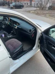 Mercedes-Benz C-Class, 2013 года, 156 лс, 275720 км, АКПП, VIN: WDD2040311А851999, год выпуска 2013, мощность 156 л.с, цвет белый, СТС № 9955 940582, ПТС 61РО 919822.