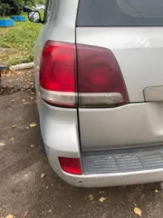 Toyota Land Cruiser 200, госномер М423КВ125.