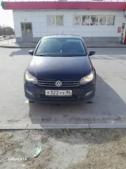 Volkswagen Polo 2016 года выпуска, VIN: XW8ZZZ61ZGG037419. Находится по адресу: Сургутский район, поселок Солнечный, улица Советская, дом 1. Телефон для осмотра: 8 912 419 95 09, Юлия.