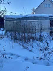 Дом 69,2 кв.м, участок 893 кв.м, Иркутская область Жилой дом с земельным участком площадью 69,2 кв. м, 2 этажа, адрес: Российская Федерация, Иркутская область, Иркутский район, 600 м южнее с. Смоленщина, садоводческое некоммерческое товарищество "Нива-1", ул. Железнодорожная, кадастровый номер…