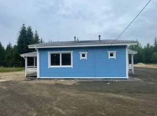 Жилой дом 90,6 кв.м и земельный участок 1500 кв.м в Карелии. Дом жилой, площадью 90,6 кв.м, одноэтажный, расположен по адресу: Респ. Карелия, Прионежский р-н, п. Деревянка, ул. Нагорная, д. 12 (кадастровый номер 10:20:0080120:181). Земельный участок площадью 1500 кв.м, категория земель: земли…