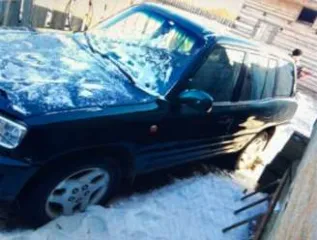 Toyota RAV4, 1997, VIN JT172SC1100166430, государственный регистрационный знак P602KP75, цвет темно-зеленый.