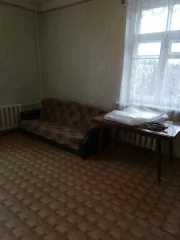 1/4 доля в помещении 57.4 кв.м, Челябинская обл, назначение: жилое, этаж: 3, адрес: 456080, Челябинская обл, г Трехгорный, ул Володина, д 12, кв 14, кадастровый номер: 74:42:0105003:275. Обращаю внимание, что квартира расположена в закрытом городе, доступ только по пропускам, приобретение имущества…