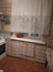 Трехкомнатная квартира 57.5 кв.м, Оренбург, расположенная по адресу: г. Оренбург, ул. Чкалова, д. 4, кв. 85.