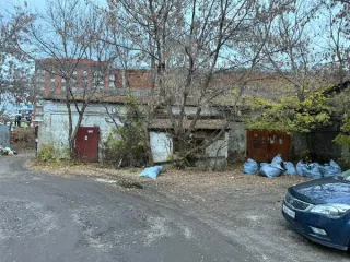 Склад 238.8 кв.м и земельный участок 360 кв.м в Тамбовской области. Назначение: нежилое, площадь: 238.8 кв.м, этажность: 1, подземных этажей: 0, кадастровый номер: 68:29:0101021:151. Адрес: РФ, Тамбовская обл., г. Тамбов, ул. Носовская, дом 9Д. Земельный участок под ним площадью 360.0 кв.м, КН…