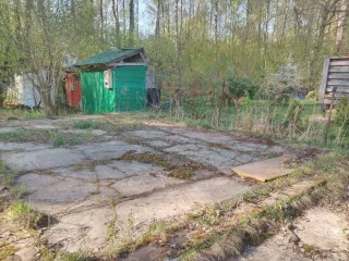Земельный участок, площадь 400 +/- 7 кв.м., адрес: Калужская обл., г. Калуга, ул. Лесная, СНТ "Березка", уч. 519, кадастровый номер: 40:22:151801:450. Категория земель: земли населенных пунктов. Виды разрешенного использования: для садоводства. Здание, площадь 35 кв.м., назначение: нежилое, адрес…