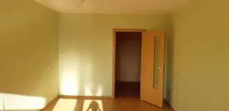 Помещение, кадастровый номер 43:40:000392:403, адрес: Кировская область, город Киров, улица Карла Маркса, дом 147А, квартира 10, помещение номер 2 на поэтажном плане, площадь 12,9 квадратных метров.