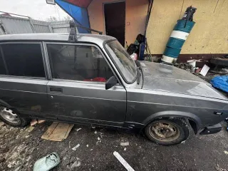 ВАЗ 2107, 2010 года, 72 лс, 21869 км. Легковой автомобиль, LADA, 210740, ХТА210740А2967120, год выпуска 2010, г/н Т682АО154, пороги гнилые, дно гнилое, двери побитые, двигатель требует капитального ремонта, ходовая часть требует ремонта, пробег не работает спидометр, замена патрубков всех…