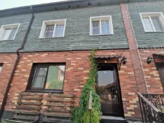 Жилой дом 138.4 кв.м и земельный участок 137 кв.м, с. Толмачево, Новосибирская область, мкр. «Пригородный простор», Квашнина, 5.5. Недвижимое имущество: жилой дом по адресу: Новосибирская область, рн Новосибирский, с/с Толмачевский, с. Толмачево, микрорайон «Пригородный простор», ул. Квашнина, д…