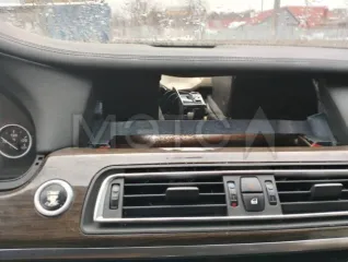 Автомобиль BMW 750, 2013 года выпуска, VIN: X4XYF81180DE5891