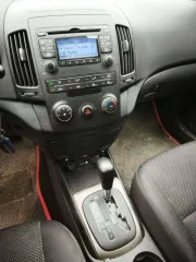 Легковой автомобиль Hyundai 130 1.6 GLS AT 2011 года, черный цвет. VIN: TMADC51DBCJ216016, ПТС: 77 YO 200069, госномер: T524TT96. Произведен в Польше, производитель: Hyundai Motor Manufacturing Czech S.R.O. (Чешская Республика). Двигатель бензиновый G4FC №BZ241111, мощность 126 л.с. (92.7 кВт)…