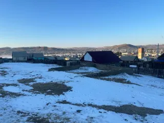 Земельный участок площадью 1200+/-24 кв.м. Категория земель: земли населенных пунктов. Виды разрешённого использования: для индивидуального жилищного строительства. Расположен в Забайкальском крае, Агинском районе, пгт. Агинское, ул. 7 Октября, д.б/н. Кадастровый номер: 80:01:000000:136. На участке…