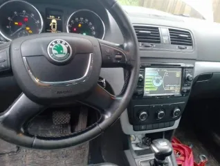 Skoda Yeti, 2011 г.в., VIN TMBJF65L1C6021420. Машина не на ходу, сломана коробка передач. Автомобиль находится в залоге.