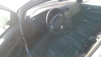 Ford Focus, 2005 легковой автомобиль седан ford focus, 2005 г.в., vin: x9f4xxeed45r60951, кузов № x9f4xxeed45r60951, цвет светло-серо-голубой, рабочий объем: 1596, мощность (квт/л.с.): 73.53/100.0, транспортное средство в залоге у банк втб (публичное ао).