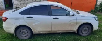 Lada Vesta, 2019 Lada Vesta, 2019 года, 106,1 лс, 140482 км еще Lada Vesta, 2019 года, 106,1 лс, 140482 км еще легковой автомобиль LADA GFL 110 LADA VESTA, 2019 г.в., VIN №XTAGFL110KY274056. ПТС оригинал, 1 владелец. Одно ДТП (задняя часть). За срок эксплуатации ремонтные работы не проводились…