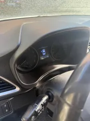 Hyundai Solaris 2017 года выпуска. Идентификационный номер (VIN) / номер кузова: Z94K241CBJR021357. Имущество находится в залоге у ПАО Совкомбанк. Ознакомление с имуществом, его характеристиками и документами возможно по согласованию с организатором торгов по телефону 8 (933) 933-22-37.