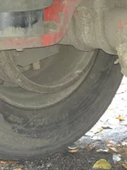 Полуприцеп-фургон Monfrakon 1994 года выпуска, государственный регистрационный знак ЕН221444, шасси № SMRC3A04394M12839, цвет кузова красный. Тип транспортного средства: полуприцеп-фургон, максимальная разрешенная масса 7 100 кг. Полуприцеп имеет технические неисправности. Отсутствие шторки…