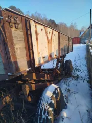 Прицеп 2ПТС-4, Ново-Брянский головной завод 1970 года выпуска, заводской № 310, г/н 3429 МА 42, цвет красный.