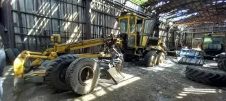 Автогрейдер ДЗ-143, 1991 г.в., заводской № машины (рамы) 900219/отсутствует; двигатель №024297, основной (ведущий) мост - №56853, цвет кузова -  желтый, вид движителя - колесный, мощность двигателя кВт (л.с.) - 99/135 Автогрейдер ДЗ-143, 1991 г.в., заводской № машины (рамы) 900219/отсутствует…
