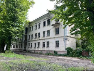 Объект недвижимости 2711 кв.м, земельный участок 6312,15 кв.м, Ульяновская область. Продажа объекта недвижимого имущества площадью 2 711 кв. метров (кадастровый номер 73:24:030401:4299) одновременно с земельным участком площадью 6 312,15 кв. метров (кадастровый номер 73:24:030302:5), адрес…